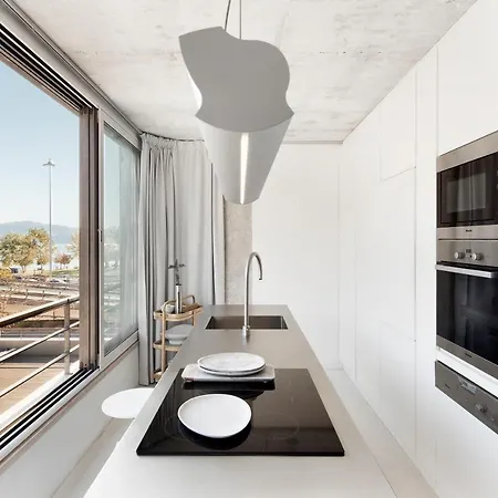 Loft River -with Garage Apartment *